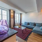 Rent 1 bedroom apartment of 660 m² in Paris