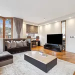 Rent 3 bedroom flat of 146 m² in London