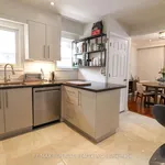 Rent 4 bedroom apartment in Toronto (Newtonbrook West)