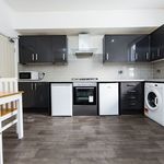 Rent 6 bedroom house in Leeds