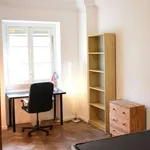 Rent a room in lisbon