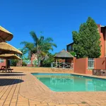 Rent 2 bedroom apartment in Roodepoort