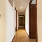 Rent 4 bedroom house in Madrid