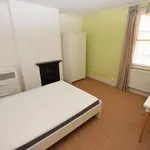 Rent 4 bedroom house in East Midlands