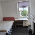 Rent 5 bedroom house in Wales