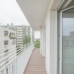 Rent 4 bedroom apartment of 93 m² in Clichy