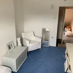 Rent 1 bedroom apartment of 50 m² in Dusseldorf