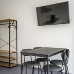 Miete 1 Schlafzimmer wohnung von 215 m² in Berlin