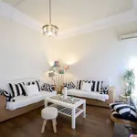 Rent a room of 180 m² in valencia