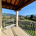 Rent 6 bedroom house of 210 m² in Seravezza