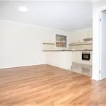 Rent 3 bedroom house in Altona Meadows