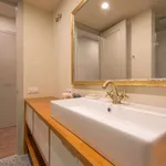 Rent 3 bedroom apartment in barcelona