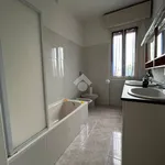 Affitto 3 camera appartamento di 85 m² in Pavia