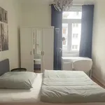 Miete 3 Schlafzimmer wohnung von 861 m² in Frankfurt