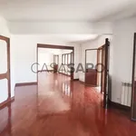 Rent 5 bedroom house of 329 m² in Lisbon