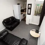 Rent 3 bedroom flat in West Midlands