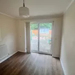 Rent 3 bedroom flat in Wales