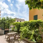 Rent 3 bedroom apartment in genoa