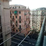 Affitto 3 camera appartamento di 85 m² in Genoa