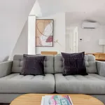 Rent 2 bedroom apartment of 81 m² in lisbon