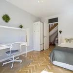 Rent a room of 100 m² in Madrid