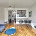 Appartement de 54 m² avec 3 chambre(s) en location à Paris