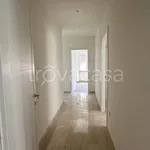 Affitto 3 camera appartamento di 105 m² in Rieti