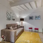 Rent 1 bedroom apartment of 75 m² in Florence