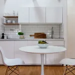 Rent 4 bedroom apartment of 35 m² in Hamburg