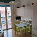 Rent 4 bedroom apartment of 100 m² in Genoa