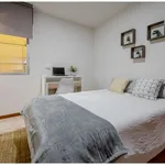 Rent a room of 200 m² in madrid