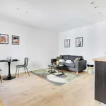 Rent 1 bedroom apartment of 28 m² in Paris