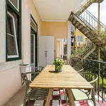 Rent 2 bedroom apartment of 105 m² in lisbon