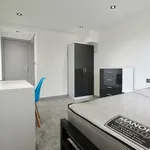 Rent 4 bedroom flat in North West England