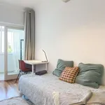 Rent a room in lisbon