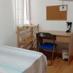 Rent a room of 150 m² in alicante