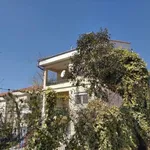 Rent 4 bedroom apartment of 240 m² in Athens