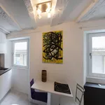 Rent 1 bedroom apartment of 21 m² in Triest