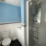 Rent 4 bedroom flat in North West England