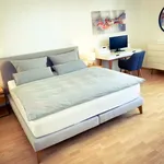 Rent a room of 80 m² in Frankfurt am Main