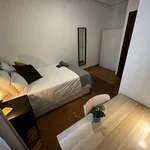 Rent a room of 160 m² in Madrid