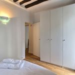 Rent 2 bedroom apartment of 32 m² in Paris