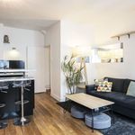 Appartement de 495 m² avec 1 chambre(s) en location à Paris