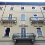 Rent 6 bedroom apartment of 290 m² in Milano