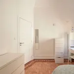 Rent a room in lisbon