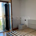 Affitto 4 camera appartamento di 90 m² in Padova