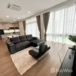 Rent 3 bedroom house of 324 m² in Bangkok