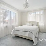 Rent 2 bedroom apartment in Melbourne