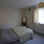 Rent 2 bedroom flat in Uxbridge