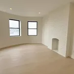 Rent 3 bedroom apartment in NY